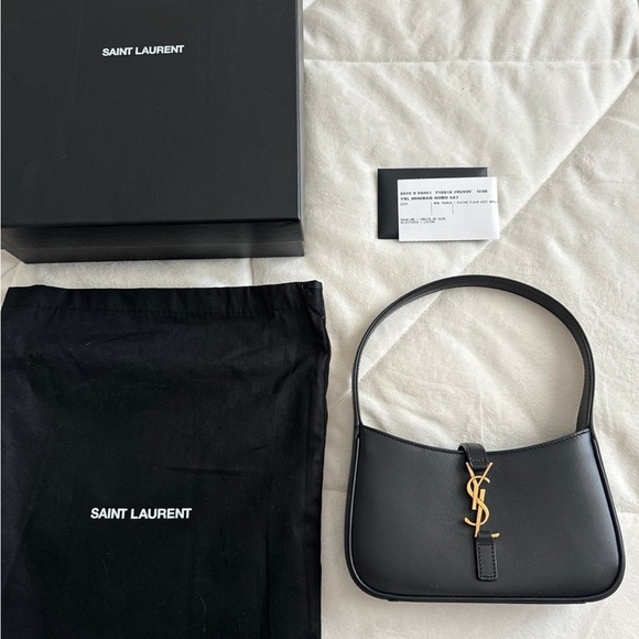 Yves Saint Laurent le 5 á 7 mini in smooth leather - Picture 1 of 7